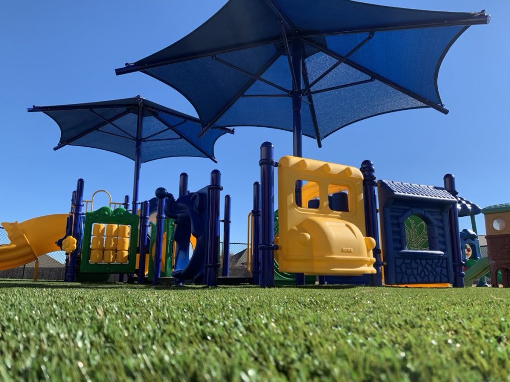 Commercial Playground Equipment with Sun Shelters